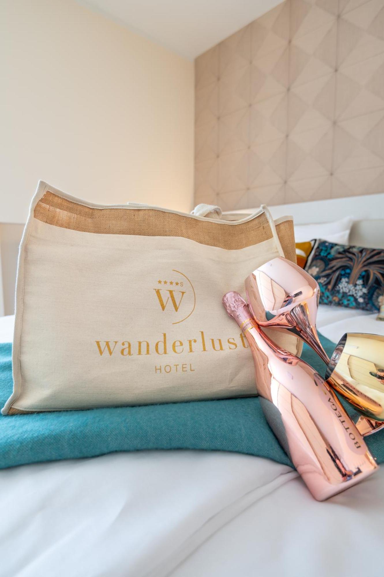 Wanderlust Hotel - Suite & Spa - Apartments & Villas - Bardolino, Lago Di Garda - Verona Exterior photo